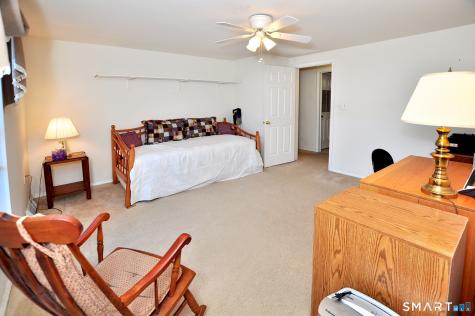 13 Laurel Circle East Windsor CT 06088
