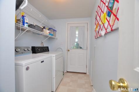 13 Laurel Circle East Windsor CT 06088