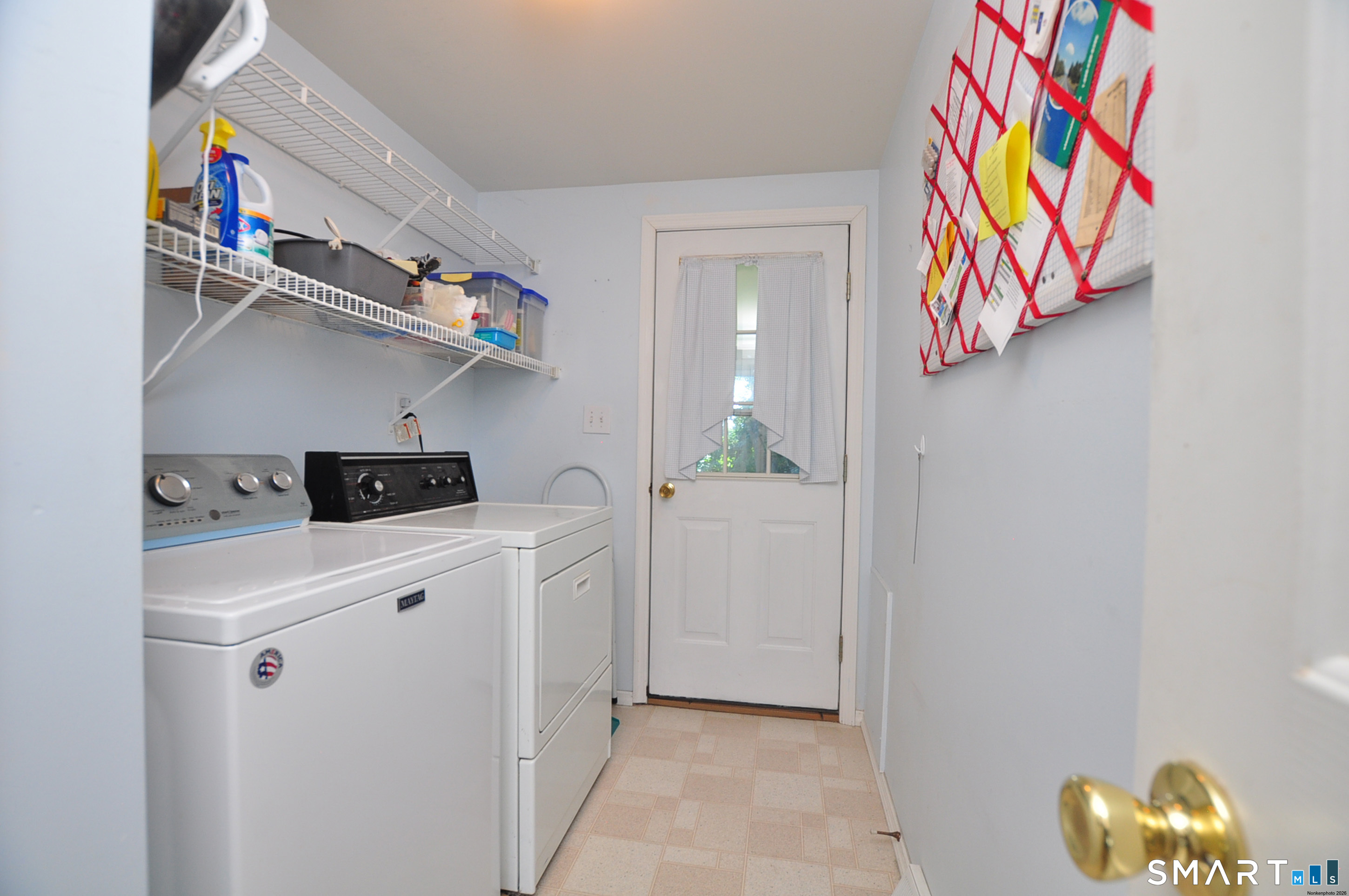 13 Laurel Circle East Windsor CT 06088