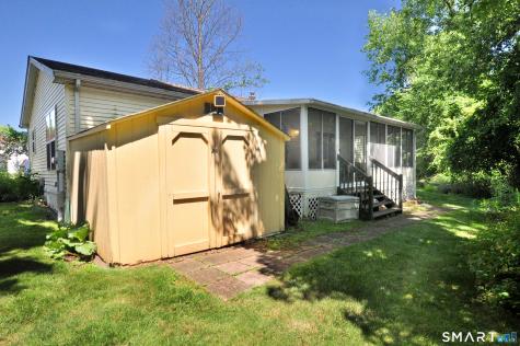 13 Laurel Circle East Windsor CT 06088