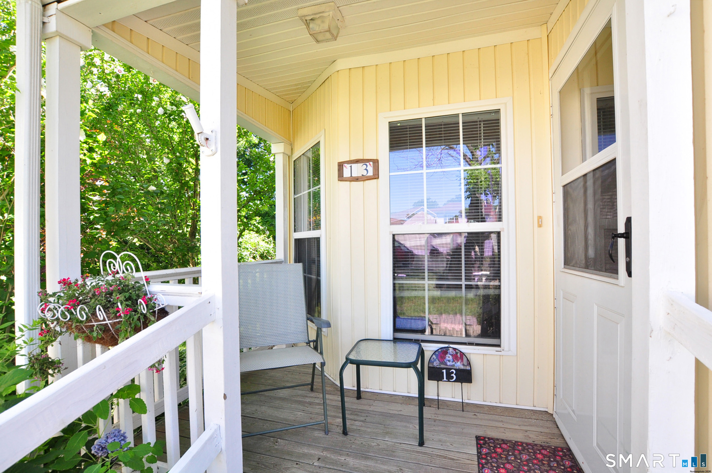 13 Laurel Circle East Windsor CT 06088