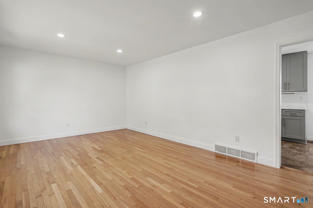 102 Andrews Avenue Milford CT 06460