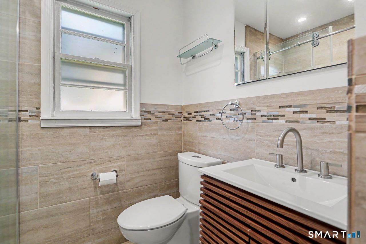 102 Andrews Avenue Milford CT 06460