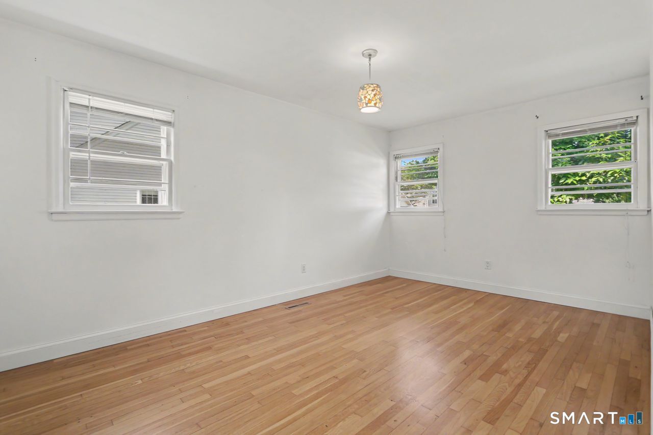102 Andrews Avenue Milford CT 06460