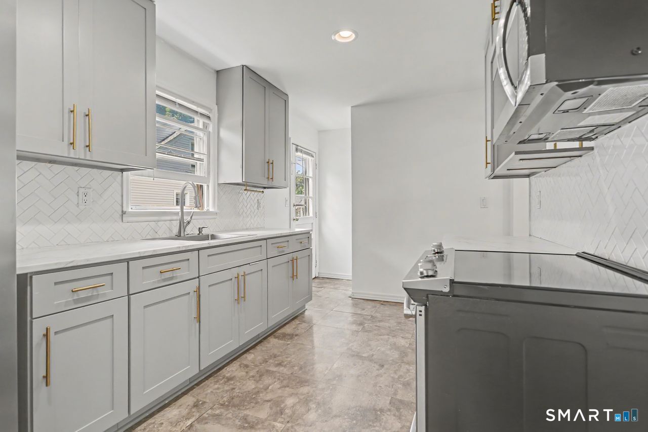 102 Andrews Avenue Milford CT 06460