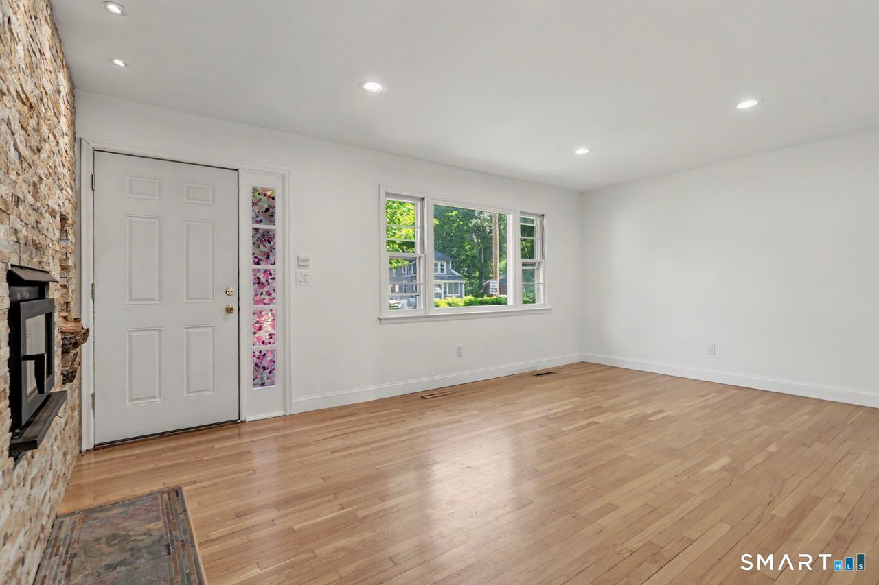 102 Andrews Avenue Milford CT 06460