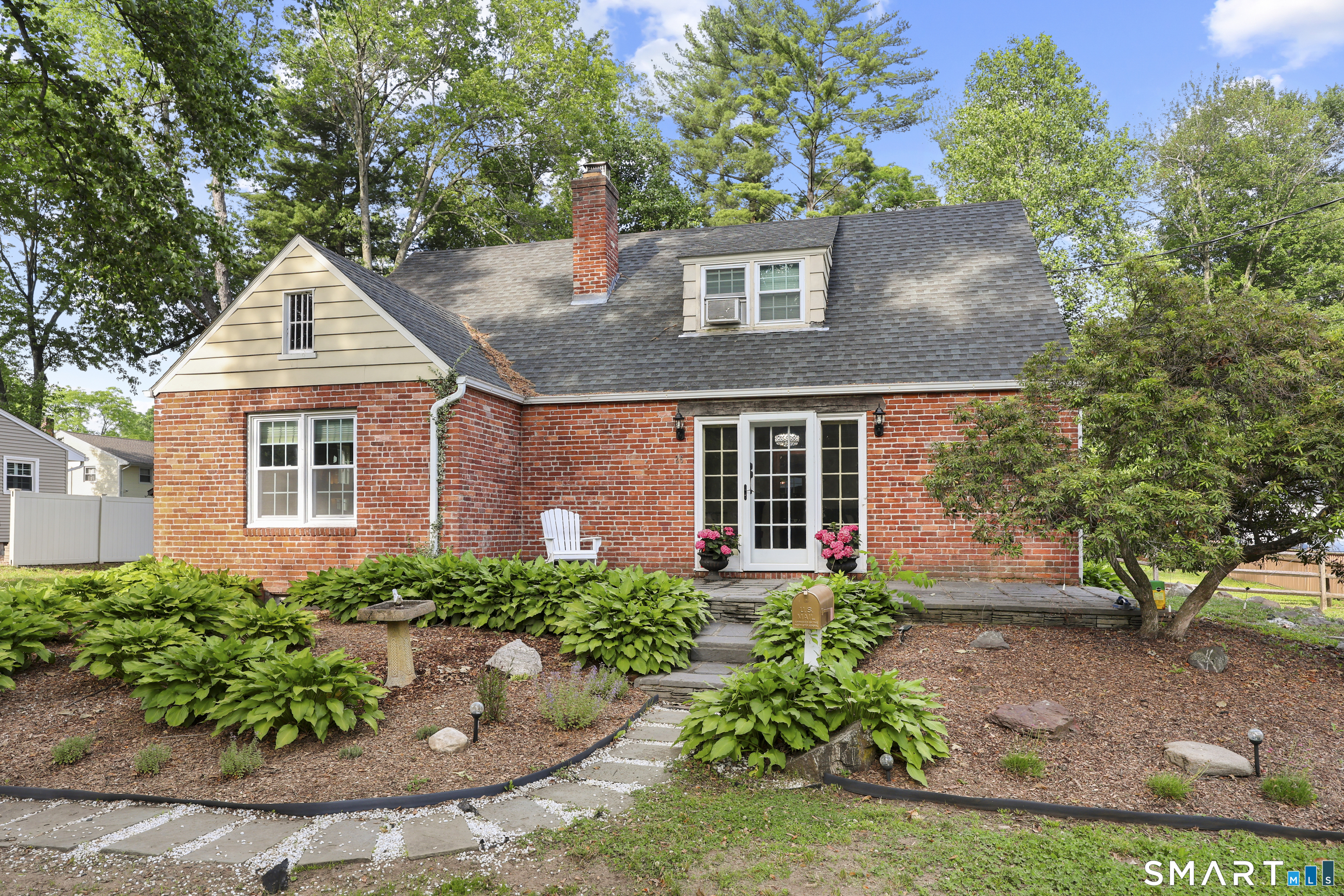 26 Fernbel Lane West Hartford CT 06107