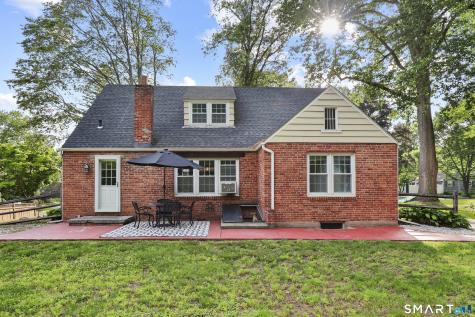 26 Fernbel Lane West Hartford CT 06107