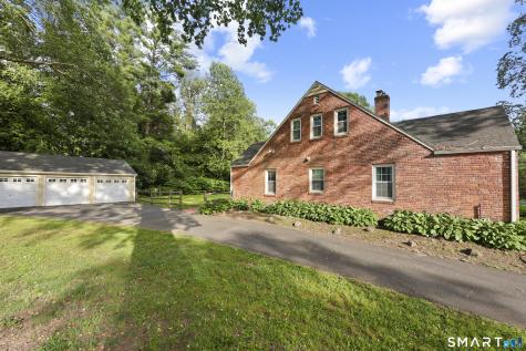 26 Fernbel Lane West Hartford CT 06107