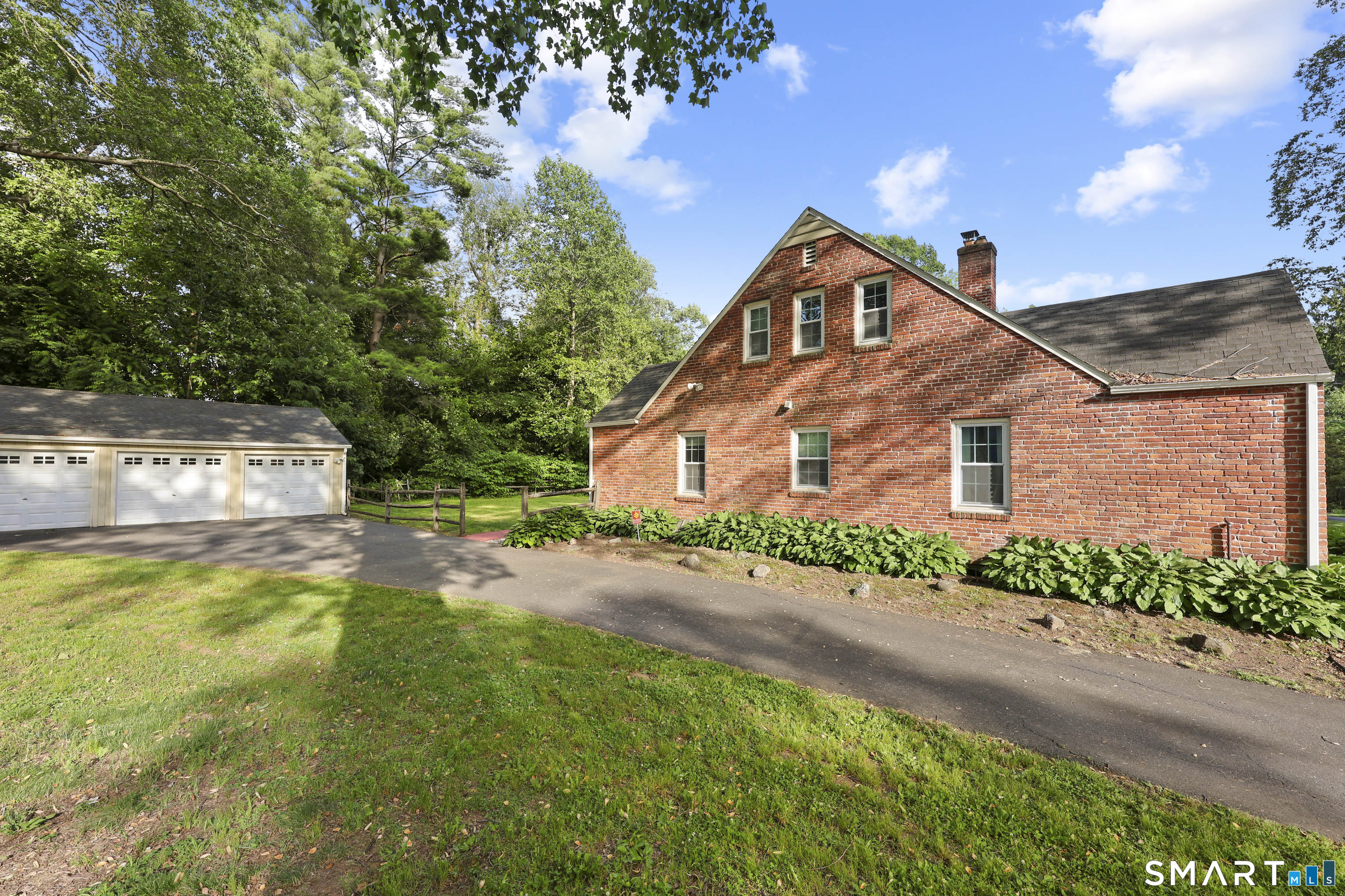 26 Fernbel Lane West Hartford CT 06107