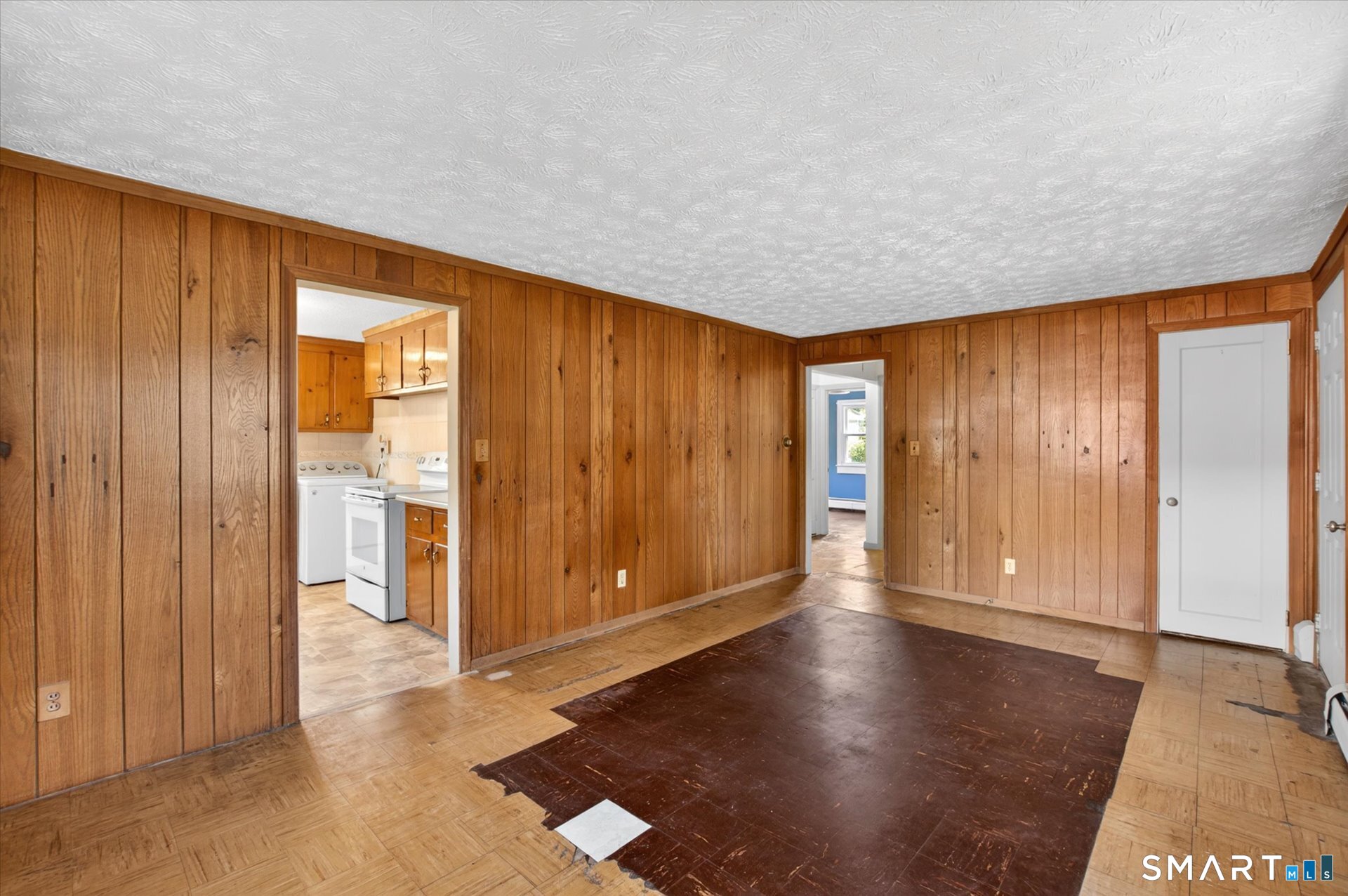 211 Woodycrest Drive East Hartford CT 06118
