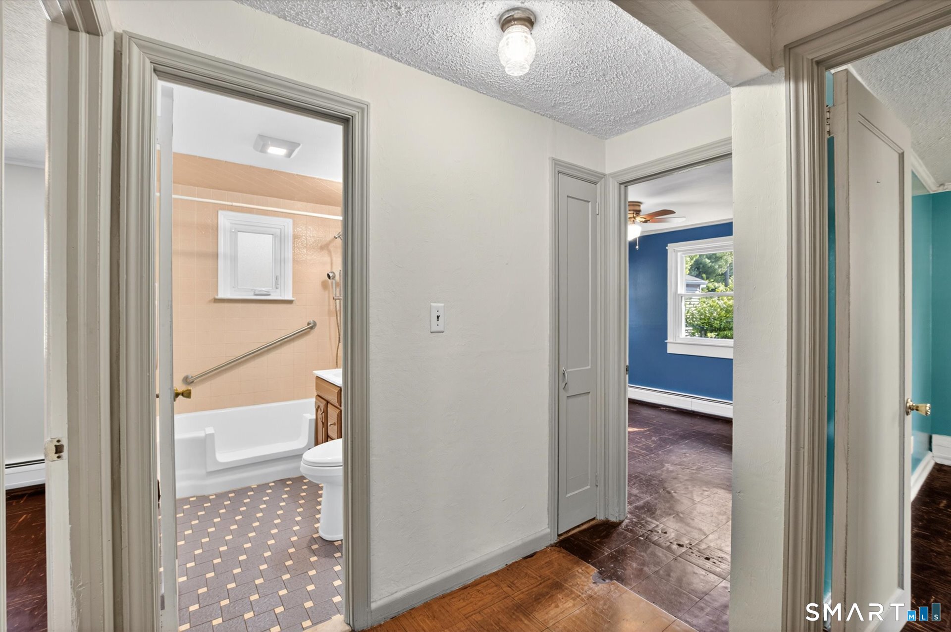 211 Woodycrest Drive East Hartford CT 06118