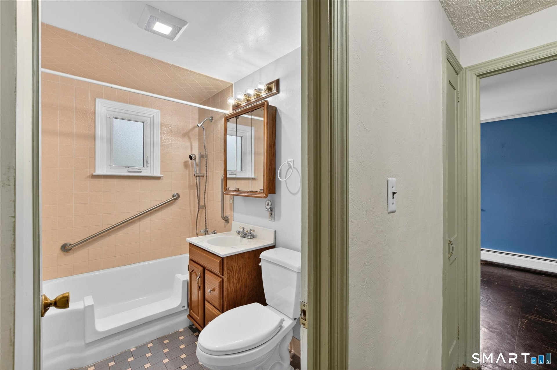 211 Woodycrest Drive East Hartford CT 06118