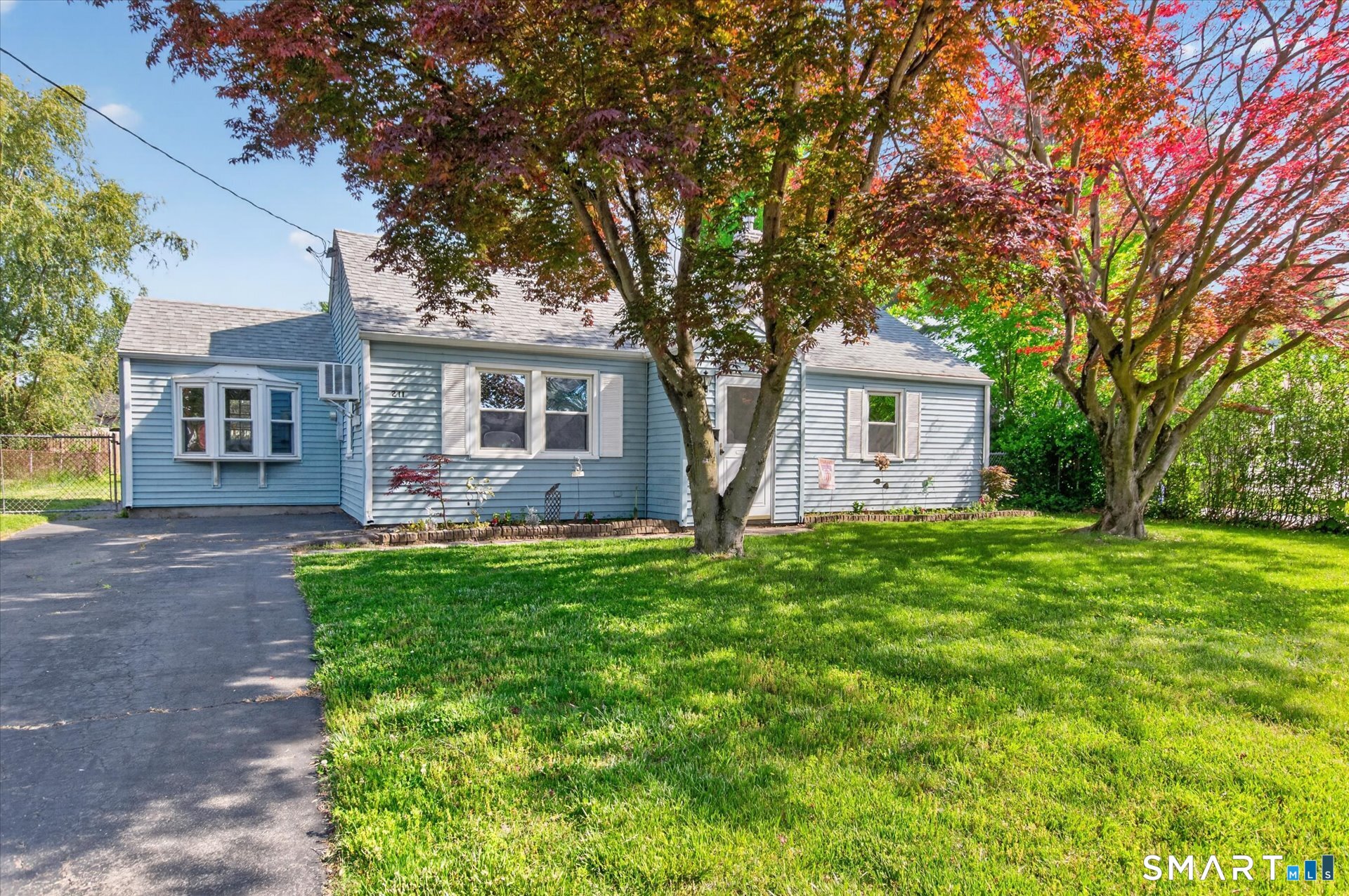 211 Woodycrest Drive East Hartford CT 06118