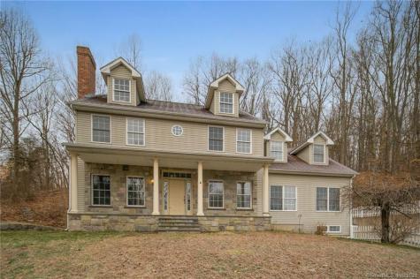 26 Amanda Lane Naugatuck CT 06770
