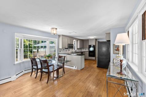 24 Drury Lane West Hartford CT 06117