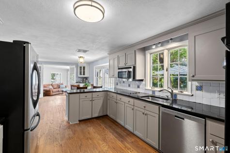 24 Drury Lane West Hartford CT 06117