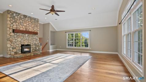 32 Pine Tree Hill Road Newtown CT 06470