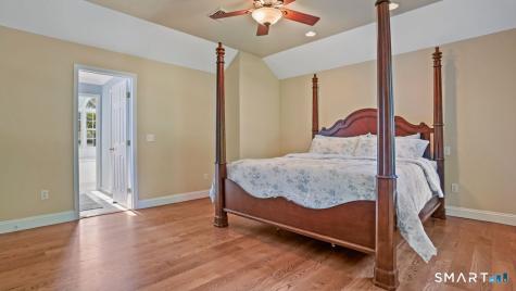 32 Pine Tree Hill Road Newtown CT 06470