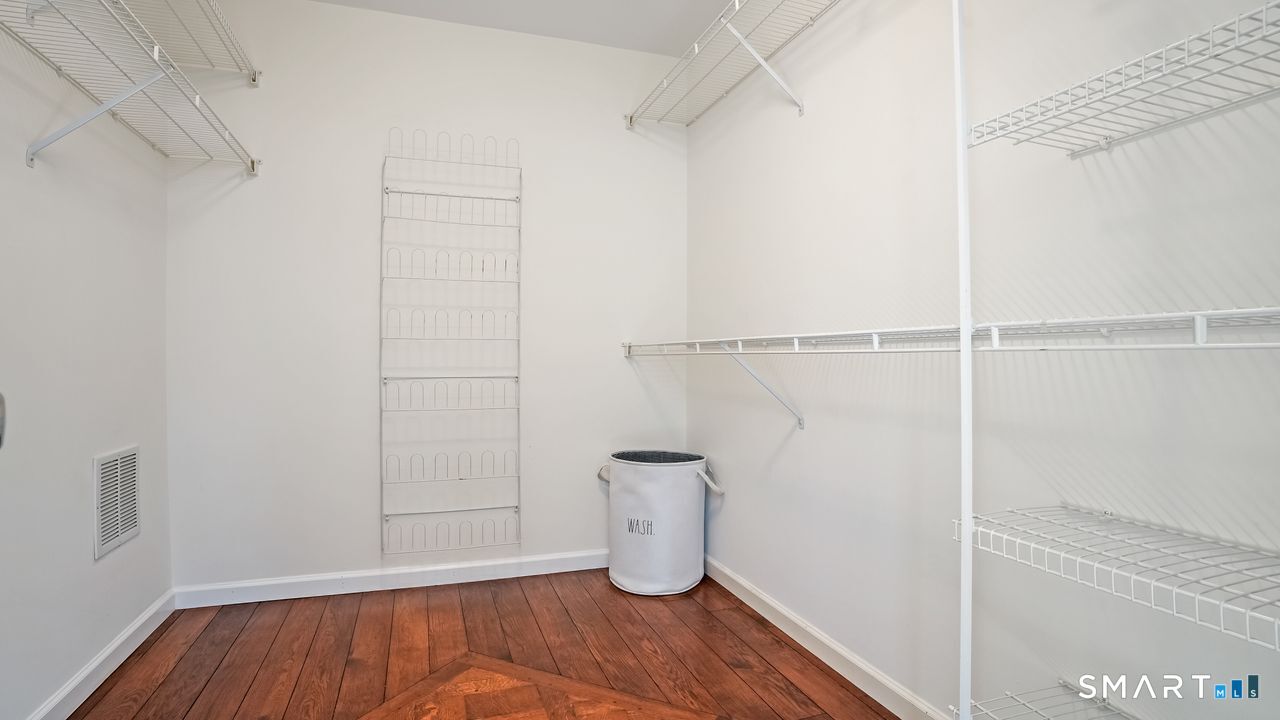 32 Pine Tree Hill Road Newtown CT 06470