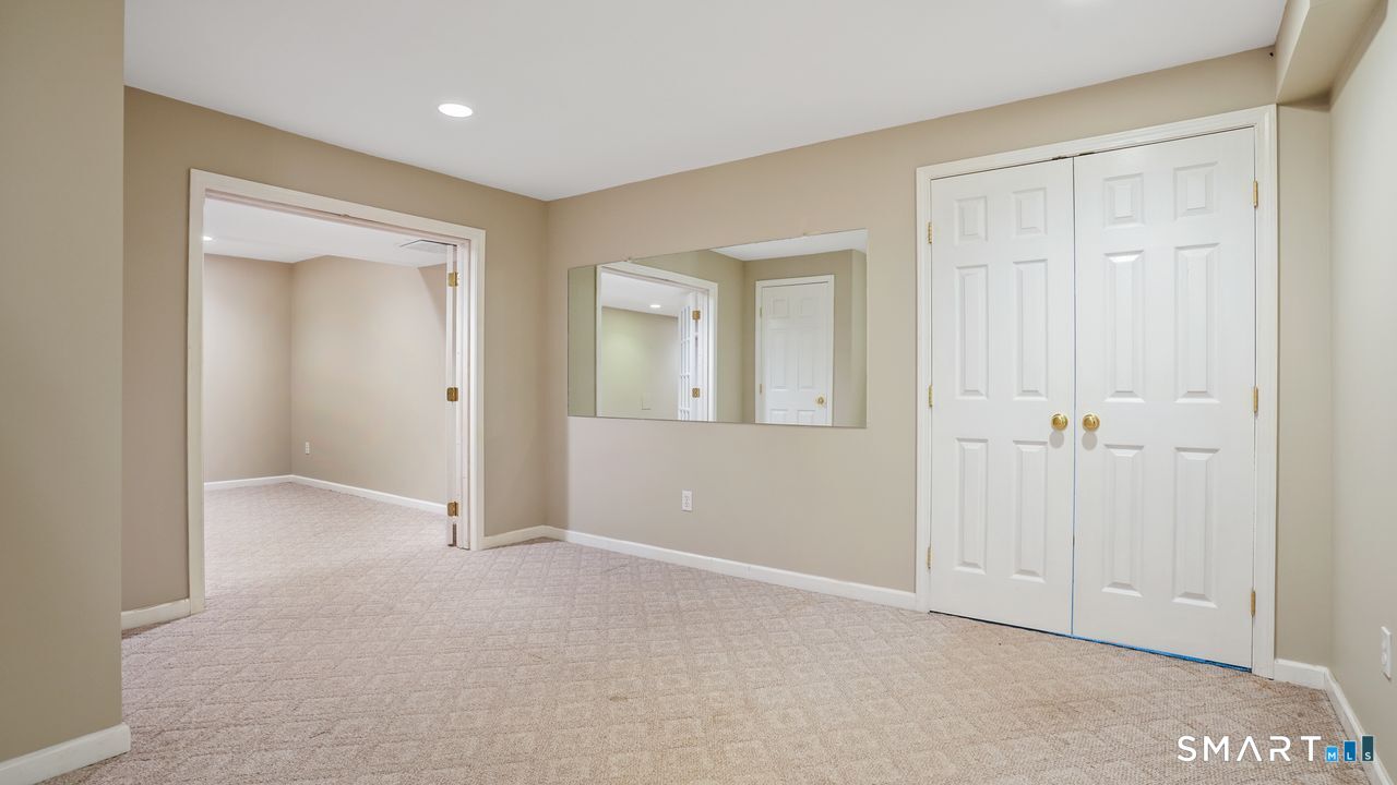 32 Pine Tree Hill Road Newtown CT 06470