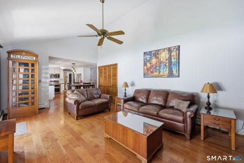 9 Jay Circle Windsor CT 06095
