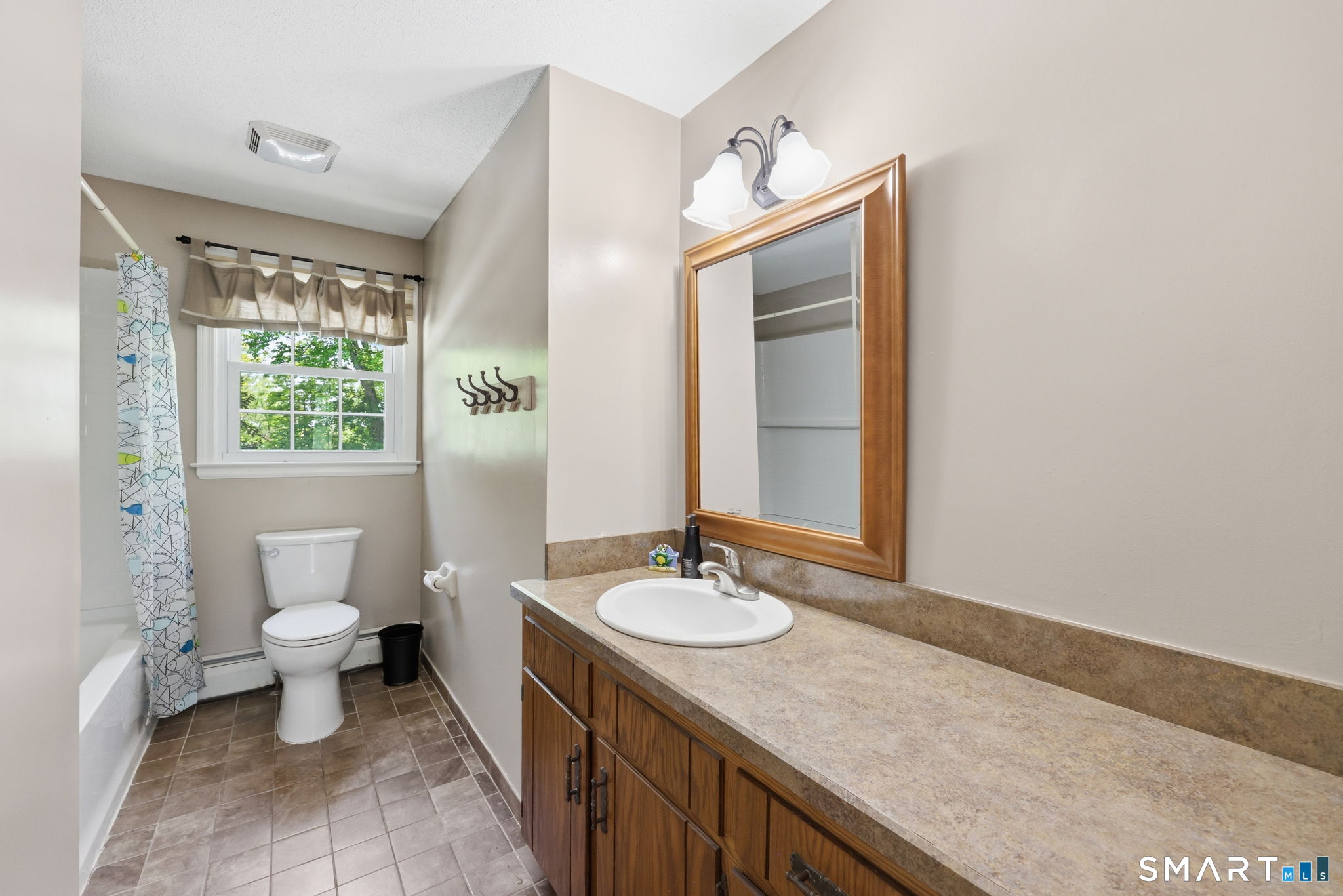 9 Jay Circle Windsor CT 06095