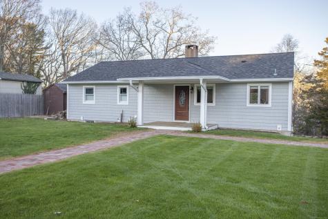 2 Menunketesuck Drive Clinton CT 06413