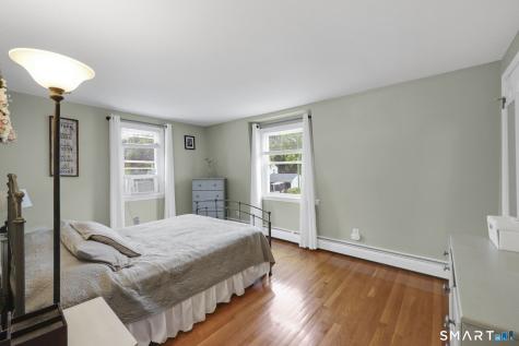 10 Pilgrim Circle Enfield CT 06082
