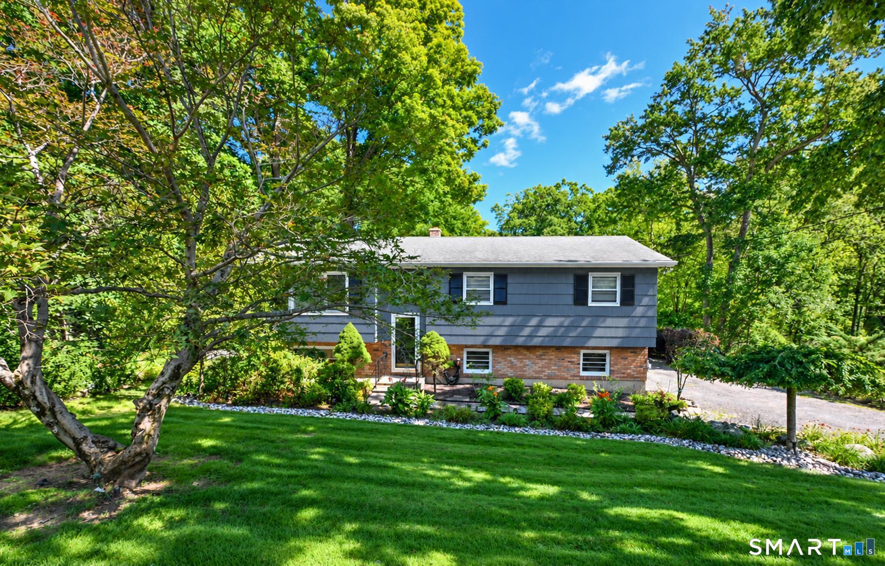 14 Indian Hill Road New Fairfield CT 06812