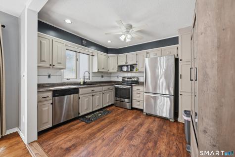 14 Indian Hill Road New Fairfield CT 06812