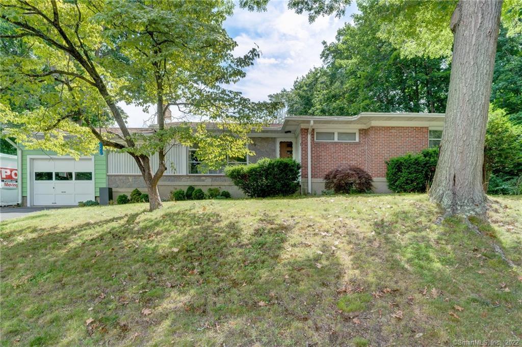 18 Spruce Drive Naugatuck CT 06770