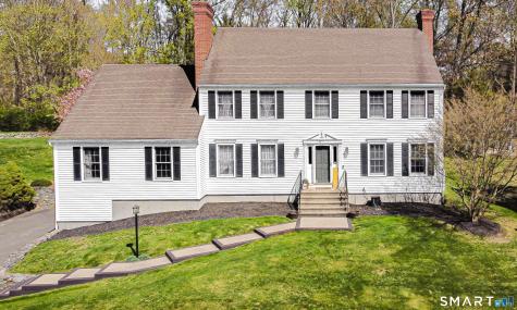 33 Country Club Woods Circle Waterbury CT 06708