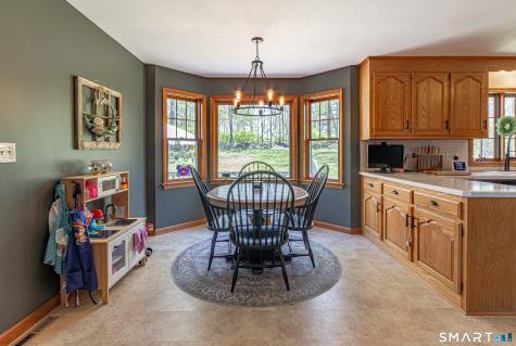 33 Country Club Woods Circle Waterbury CT 06708