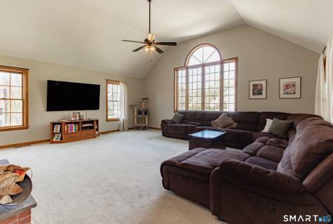 33 Country Club Woods Circle Waterbury CT 06708