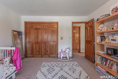 33 Country Club Woods Circle Waterbury CT 06708