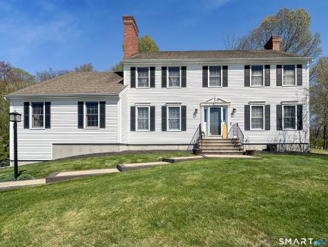 33 Country Club Woods Circle Waterbury CT 06708