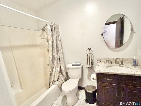 5 Davis Road Oxford CT 06478