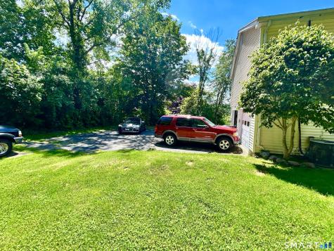 5 Davis Road Oxford CT 06478