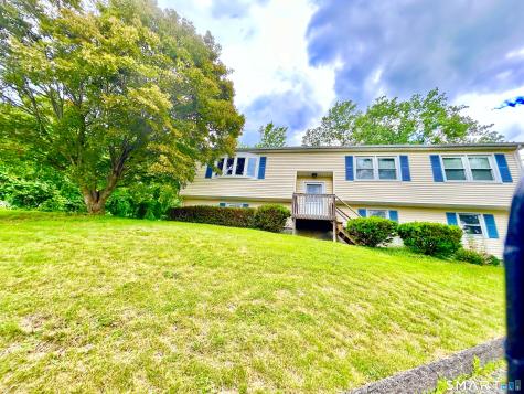 5 Davis Road Oxford CT 06478