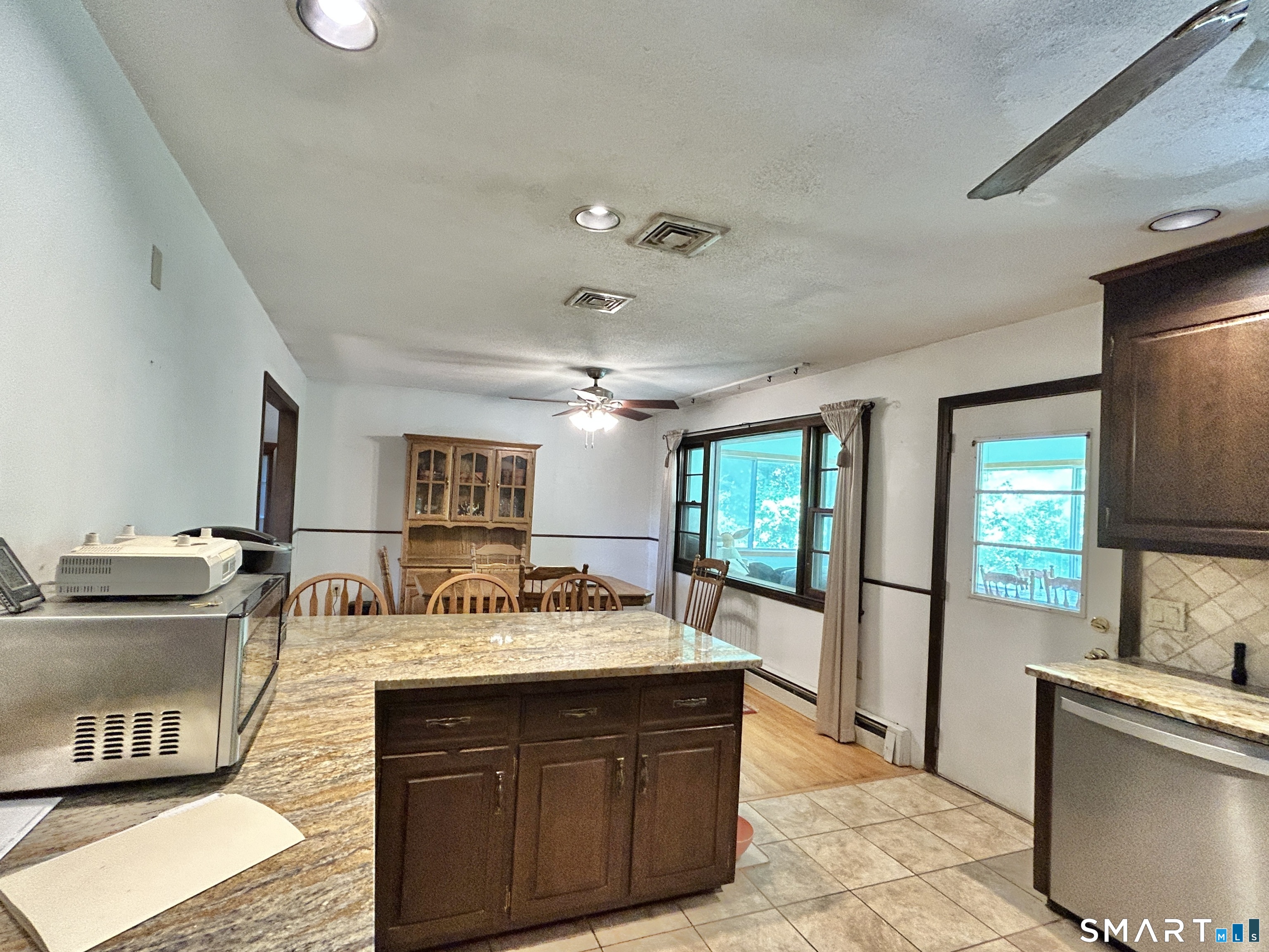 5 Davis Road Oxford CT 06478