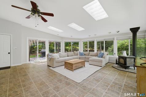 5 Lawton Drive Simsbury CT 06070