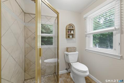 5 Lawton Drive Simsbury CT 06070