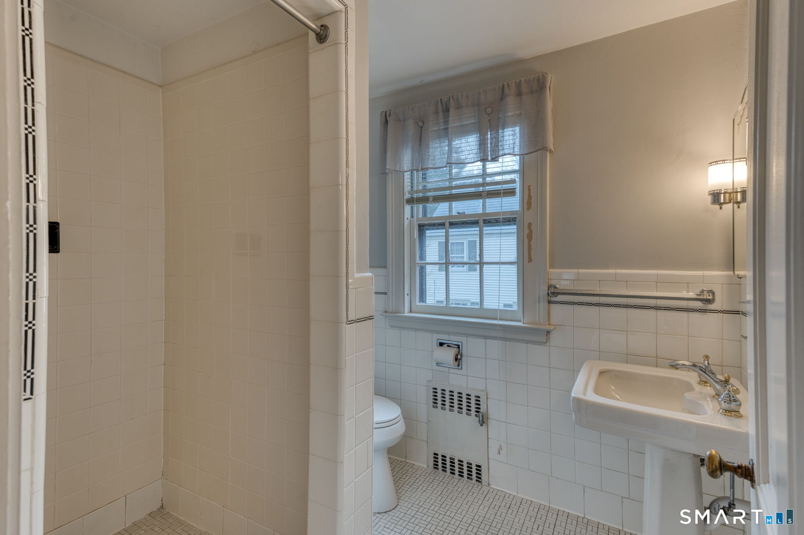 344 North Steele Road West Hartford CT 06117
