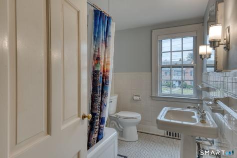 344 North Steele Road West Hartford CT 06117