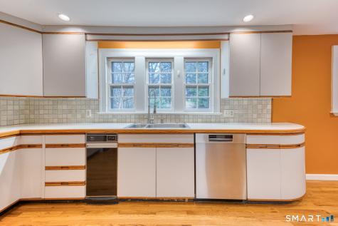 344 North Steele Road West Hartford CT 06117