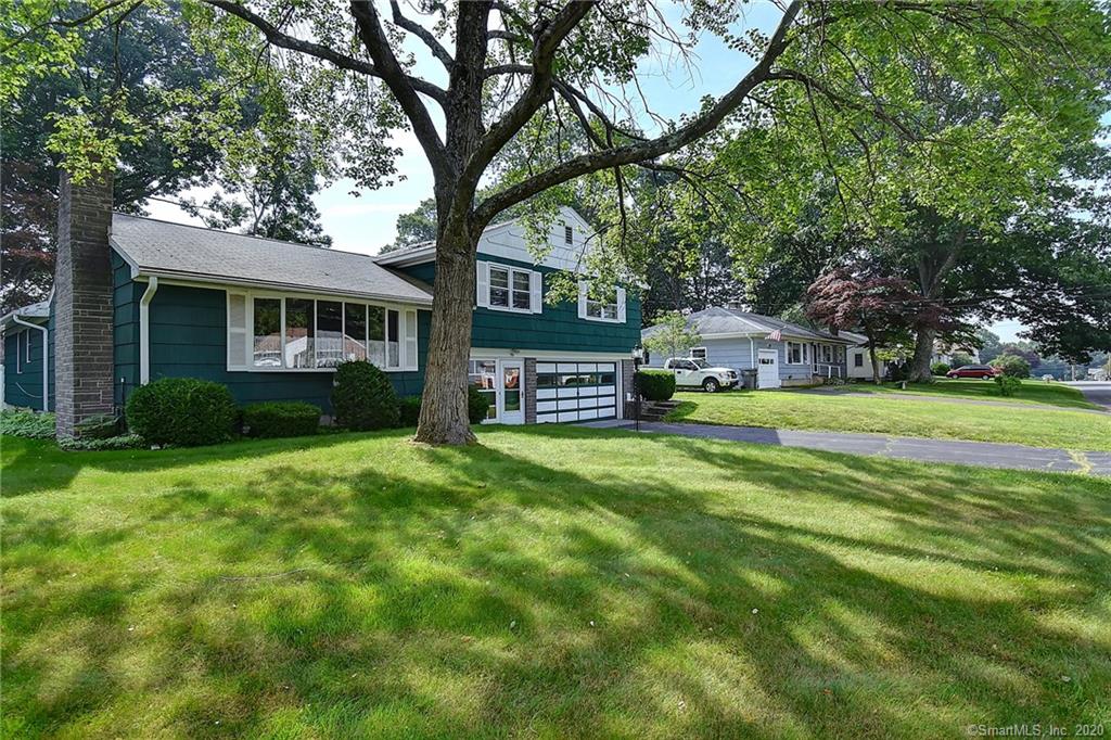 79 Phyllis Drive Naugatuck CT 06770