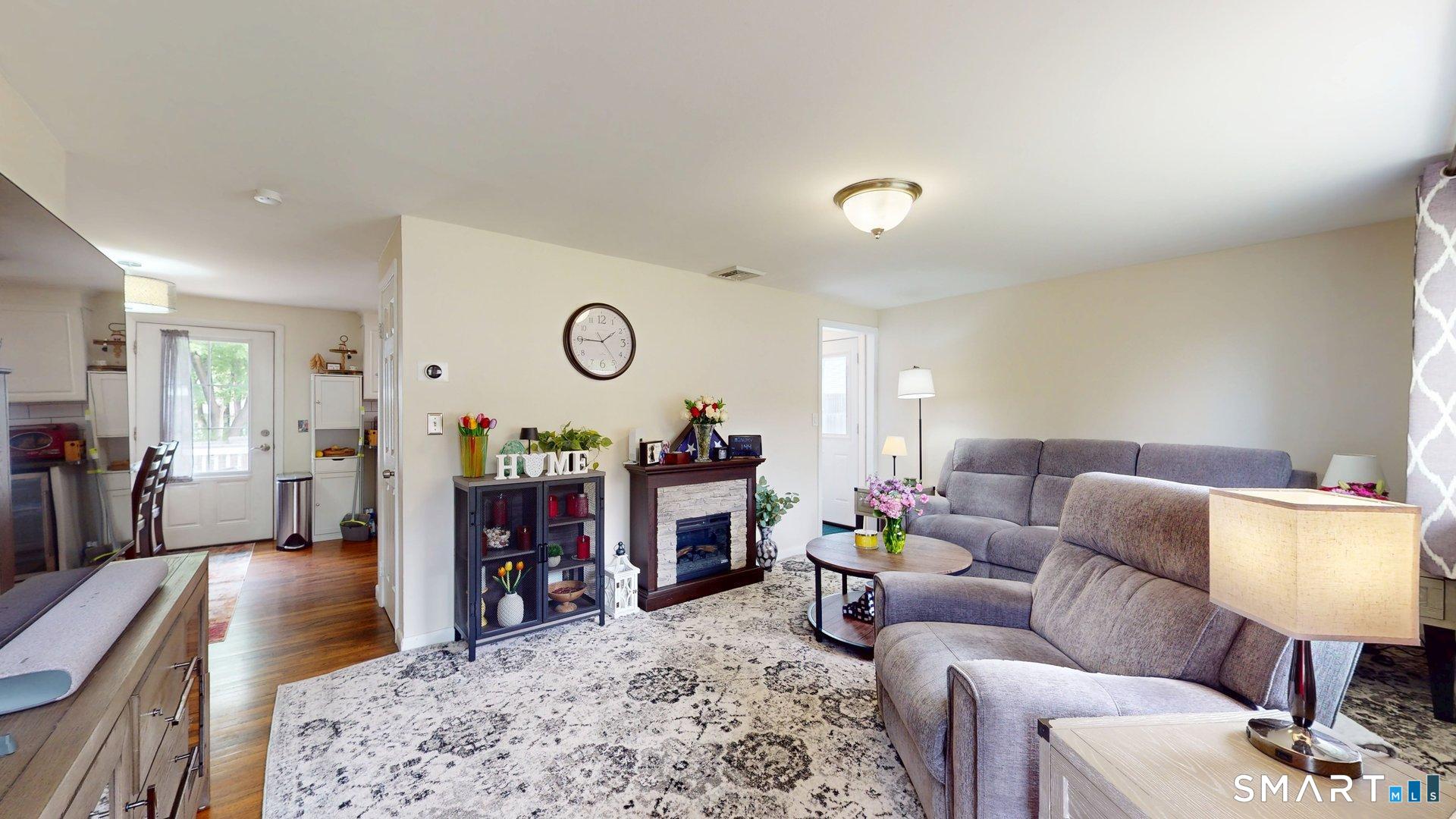 30 Alban Road Enfield CT 06082