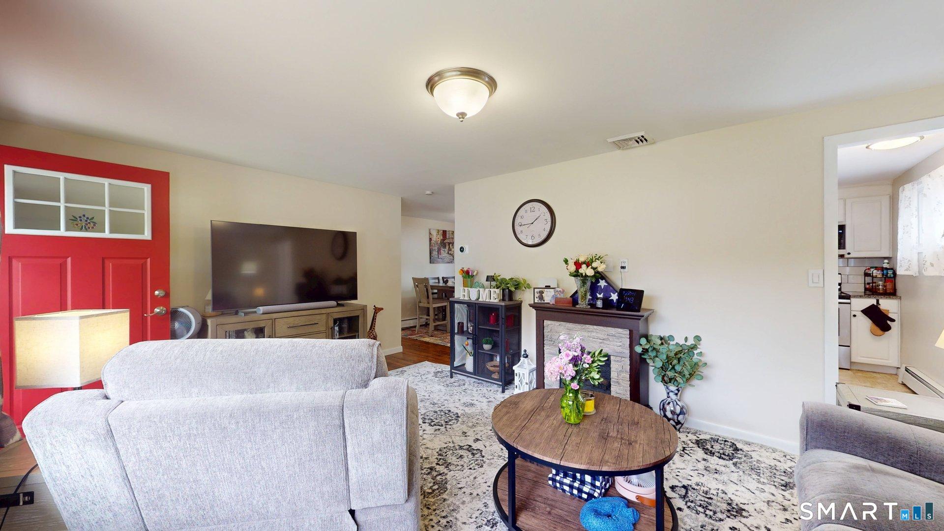 30 Alban Road Enfield CT 06082