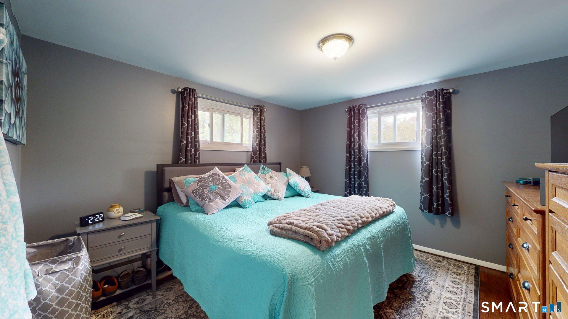 30 Alban Road Enfield CT 06082